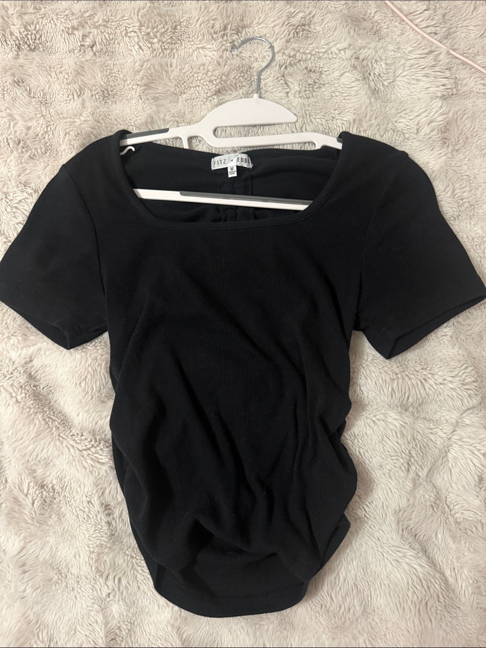 Fitted Black Scoop-Neck Short Sleeve Top